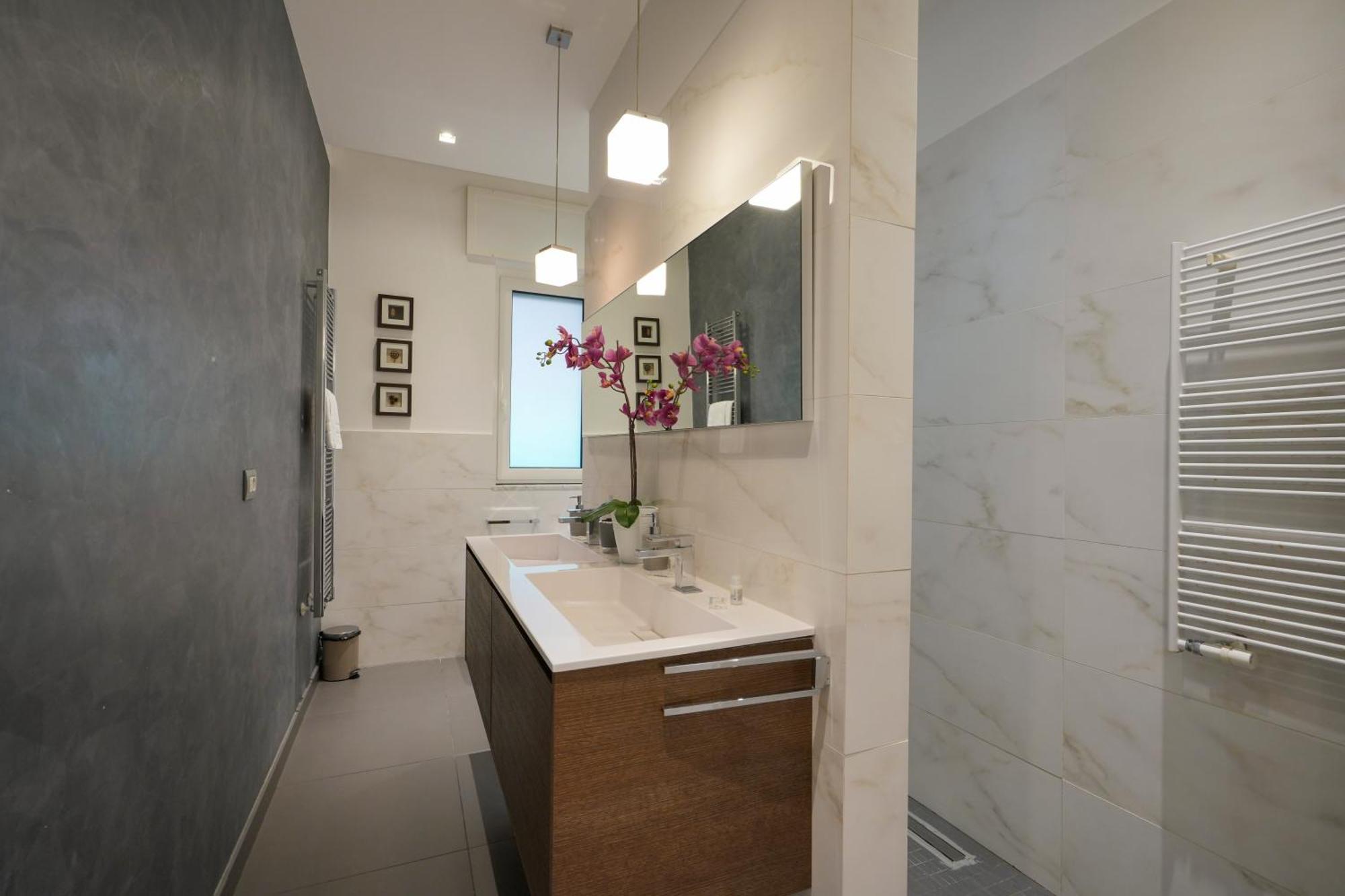 Gli Aquiloni Apartment - Steps From The Station Bari Ngoại thất bức ảnh