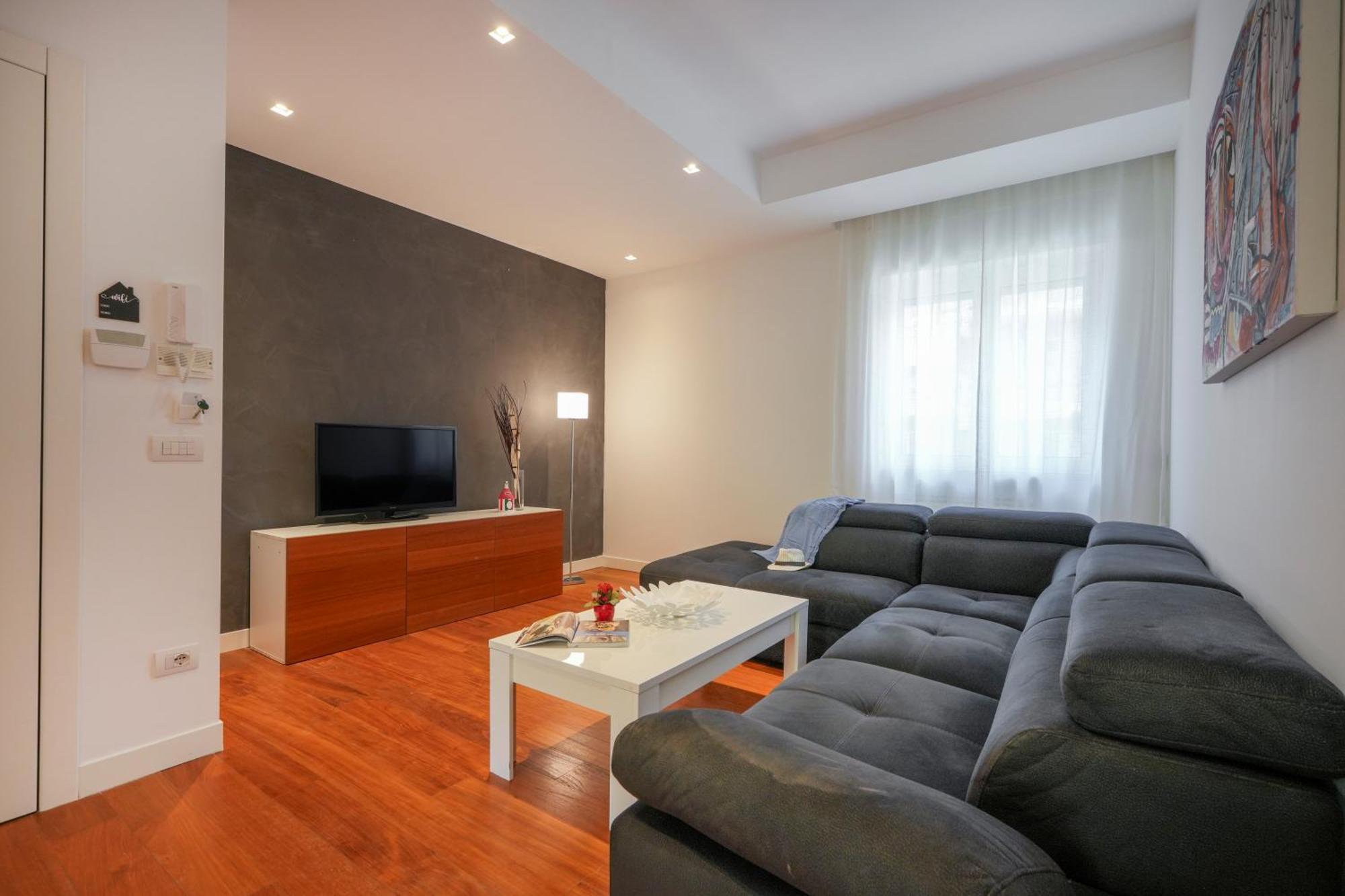 Gli Aquiloni Apartment - Steps From The Station Bari Ngoại thất bức ảnh