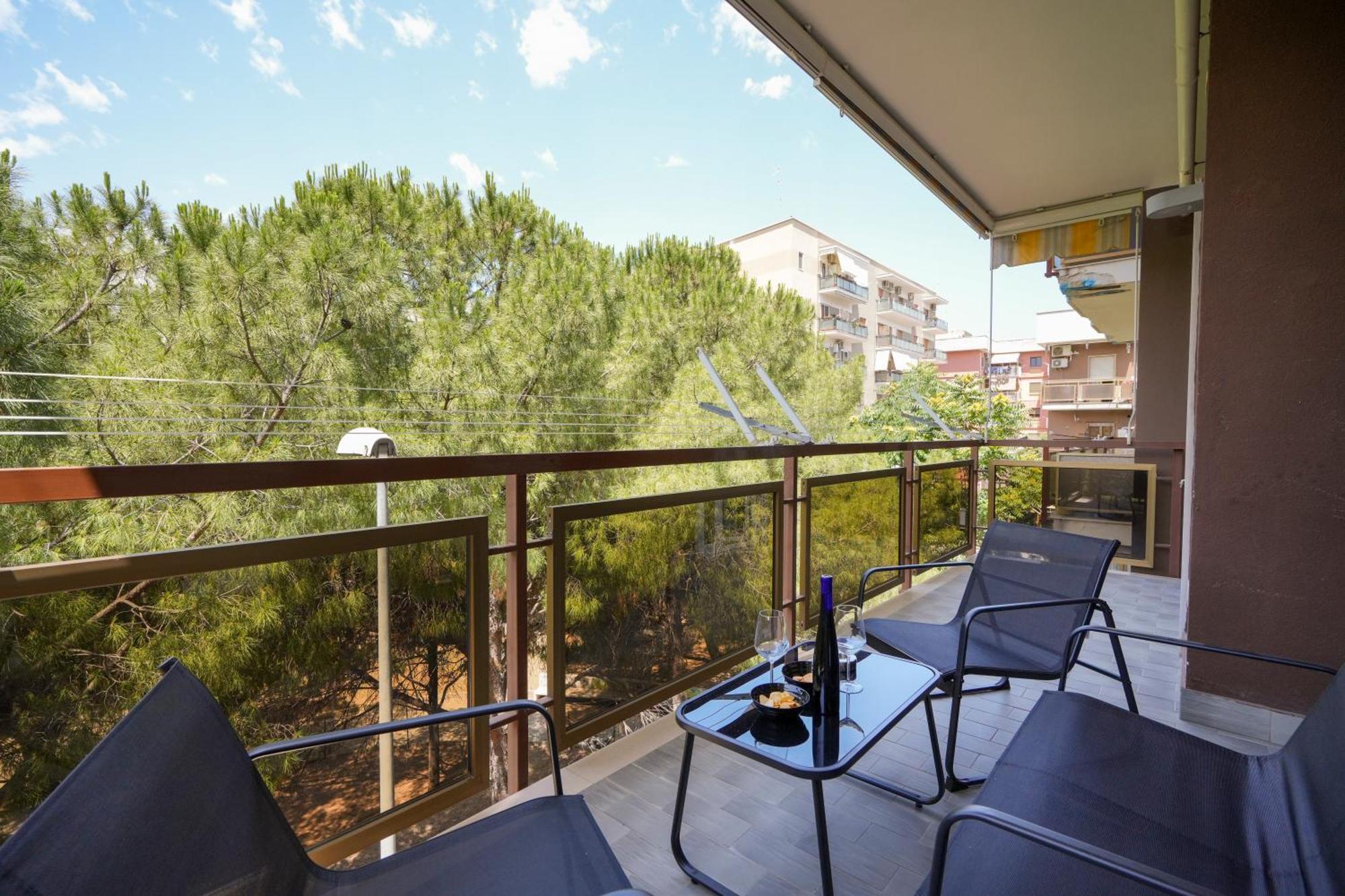 Gli Aquiloni Apartment - Steps From The Station Bari Ngoại thất bức ảnh
