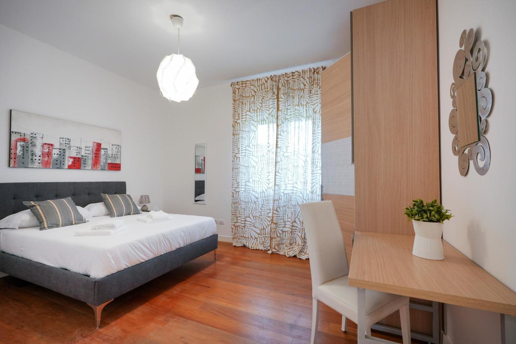 Gli Aquiloni Apartment - Steps From The Station Bari Ngoại thất bức ảnh